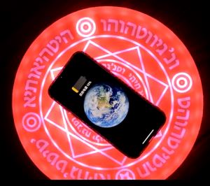 Polnilec Chocolate Magic Circle za mobilni telefon Iphone